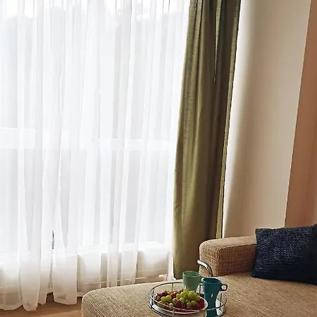 Family One Bedroom With Park View, Up To 4 Guests, Self Check-in *
