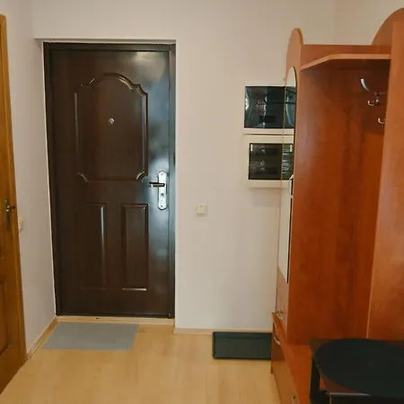 Family One Bedroom With Park View, Up To 4 Guests, Self Check-in Apartment